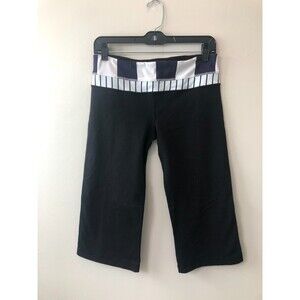 Lululemon Women's Size 8 Black w/Purple White Wide Leg Yoga Capri Leggings